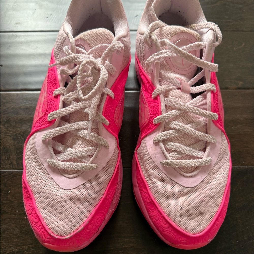 Nike KD 16 NRG "Aunt Pearl"